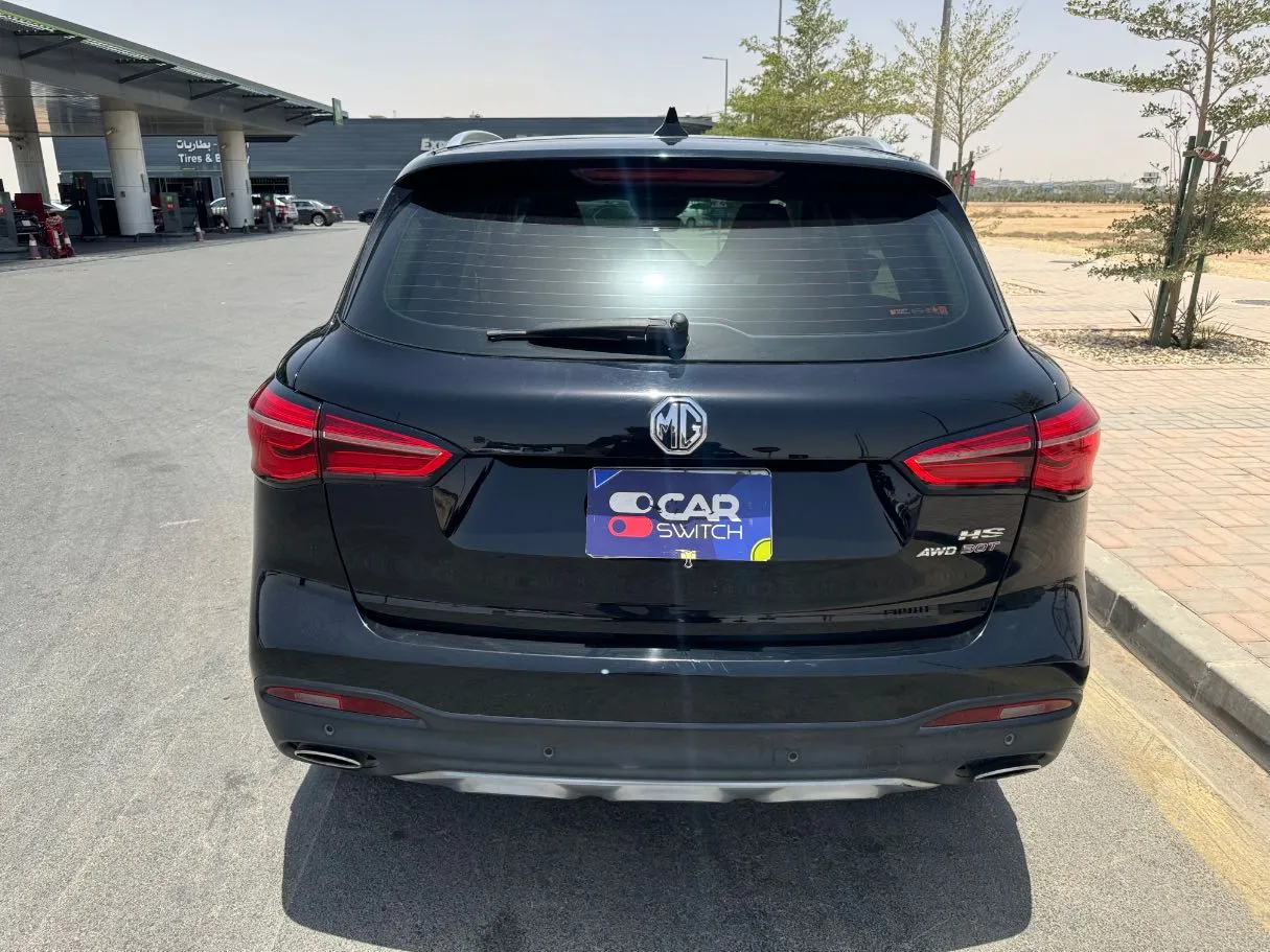 Car image 6
