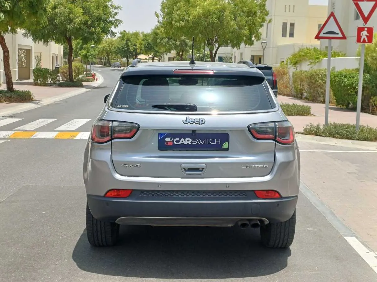 Car image 6