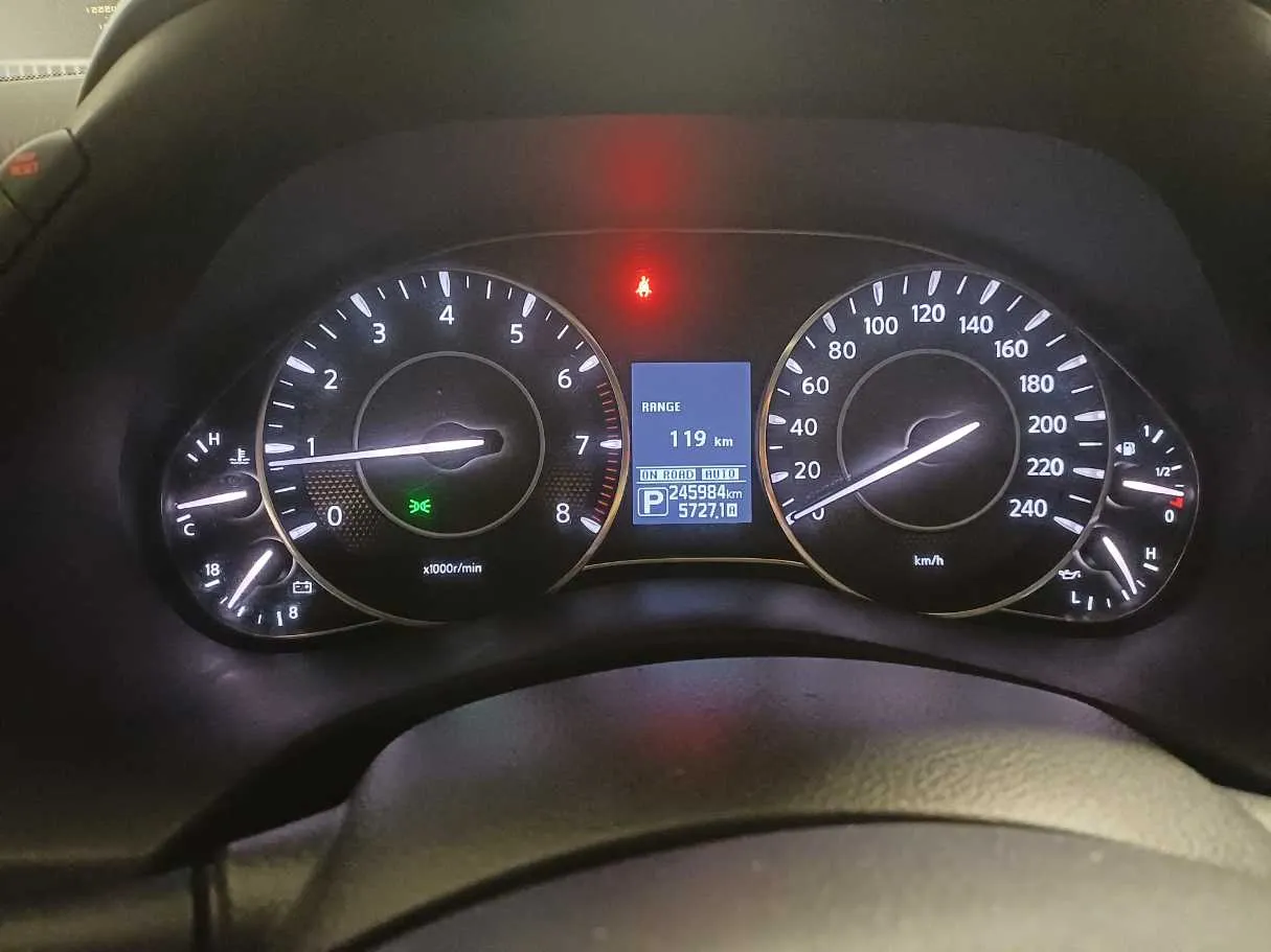 Car image 20