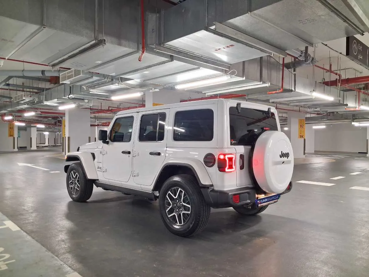 Car image 7