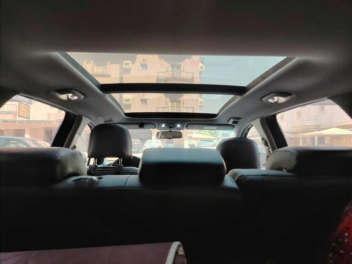 Car image 22