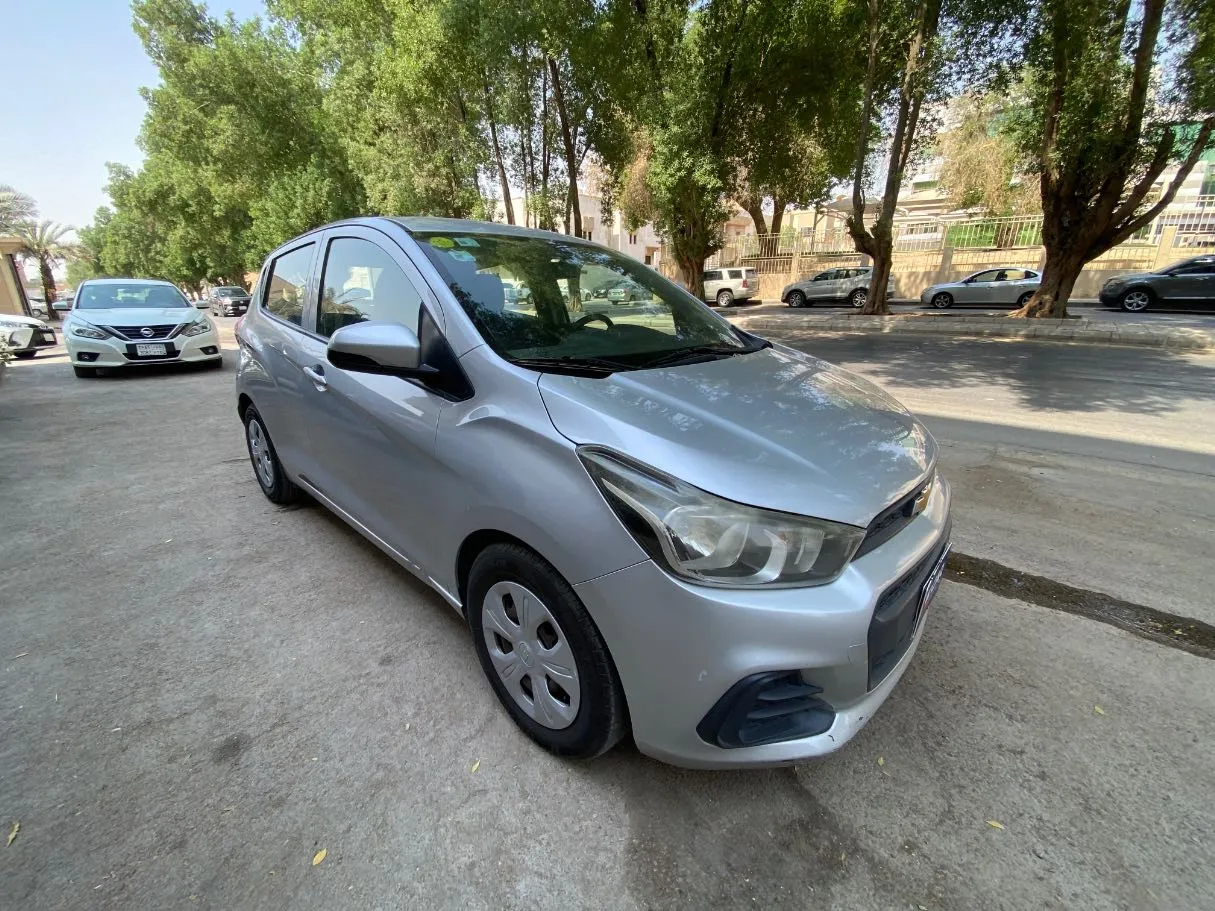 Car image 3