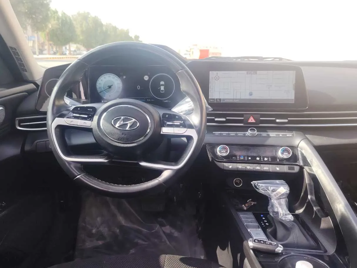 Car image 21
