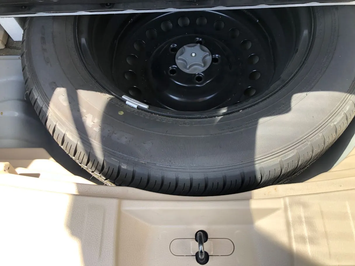Car image 22