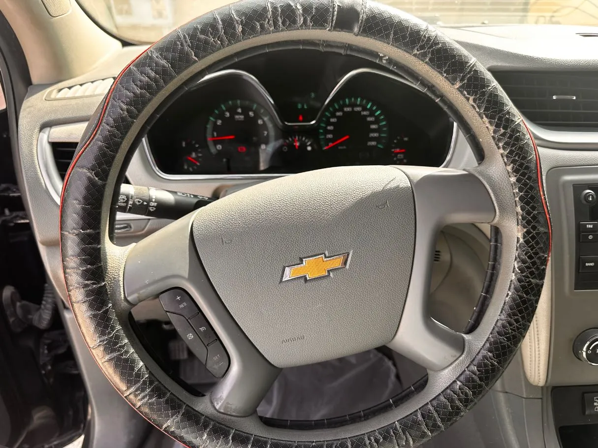 Car image 18