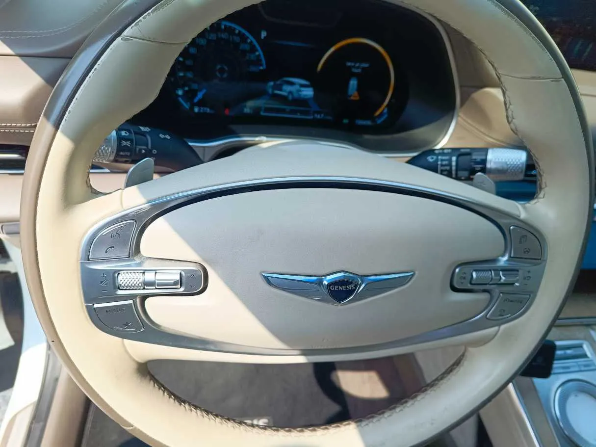 Car image 28