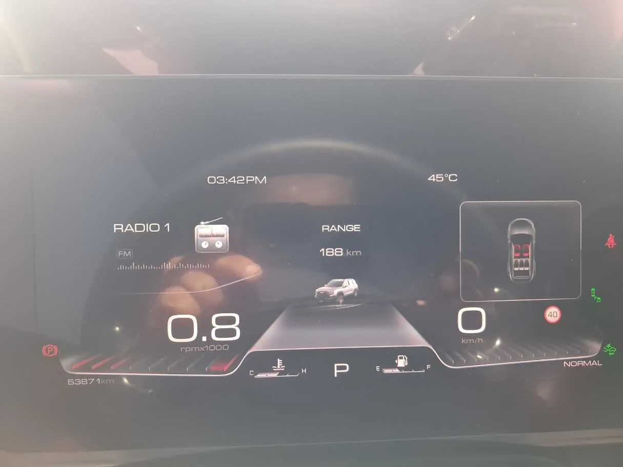 Car image 18