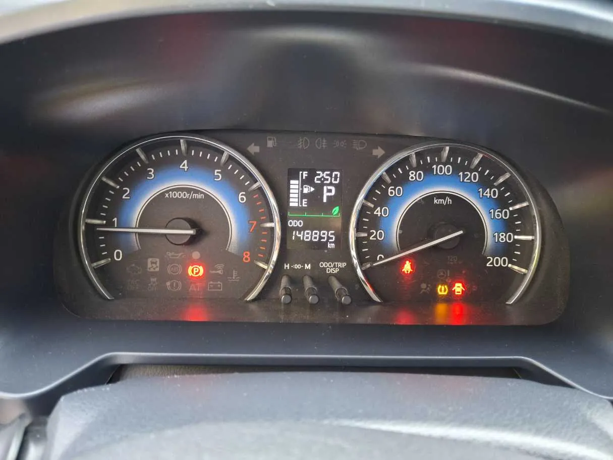Car image 18