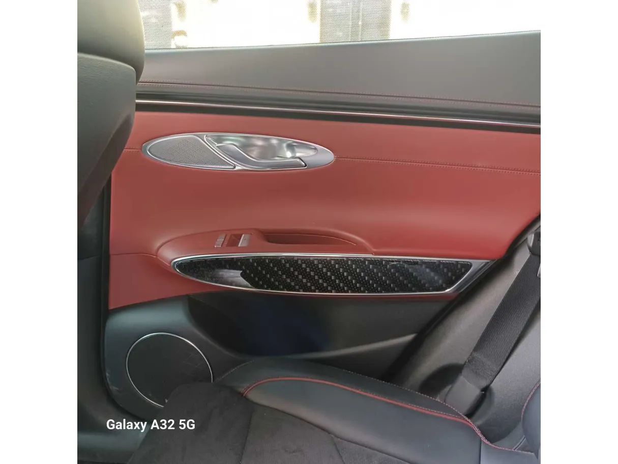 Car image 28