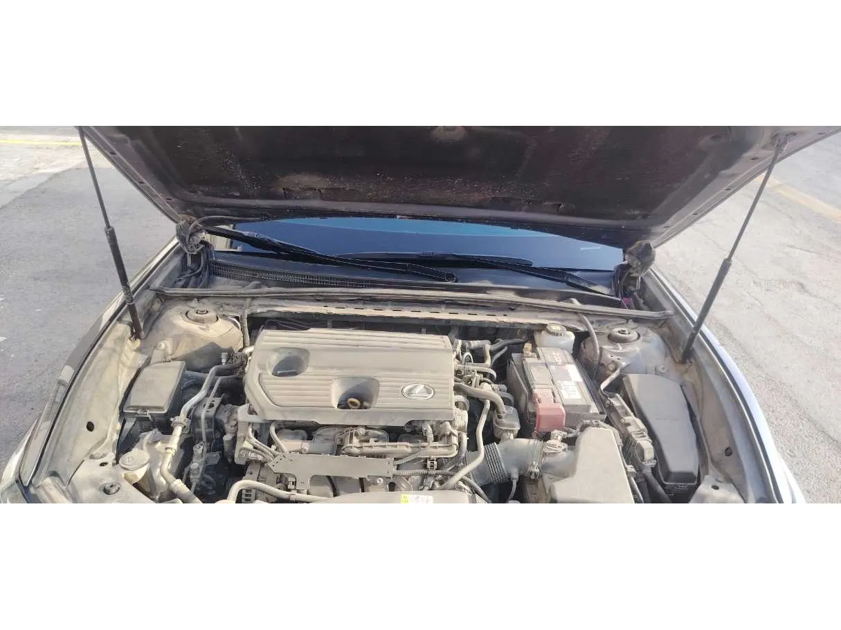 Car image 33