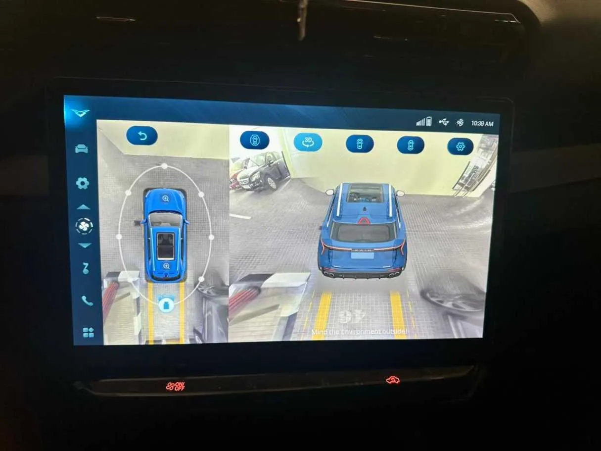 Car image 11