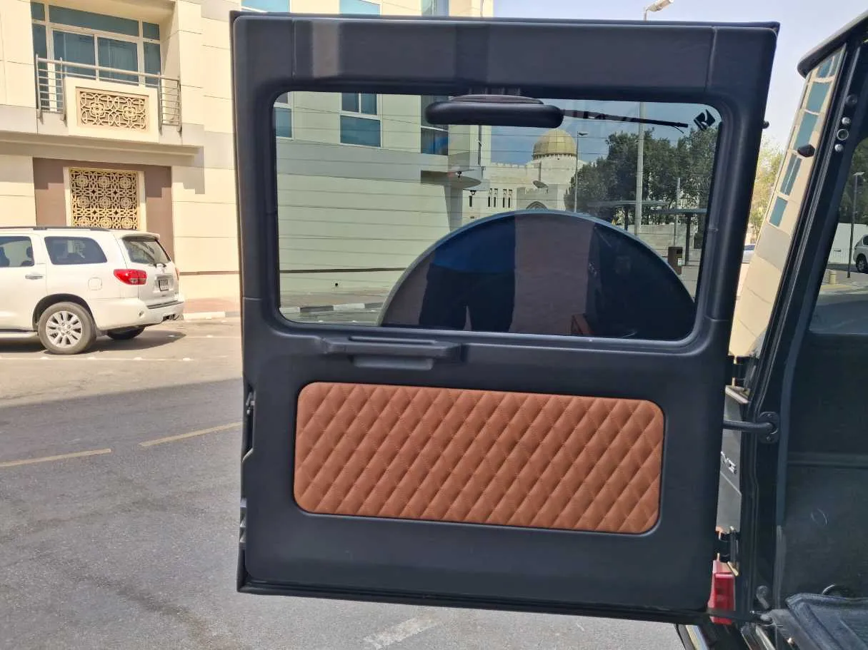 Car image 18