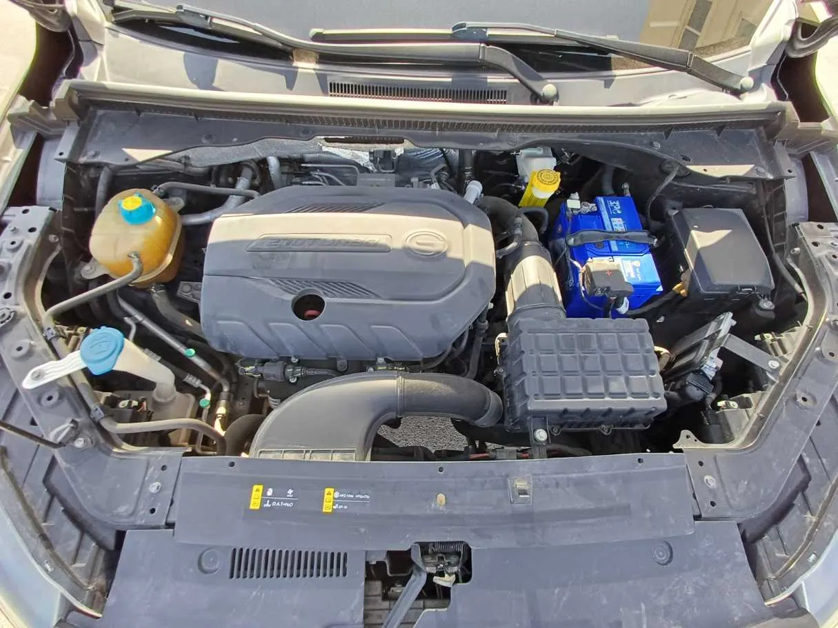 Car image 20