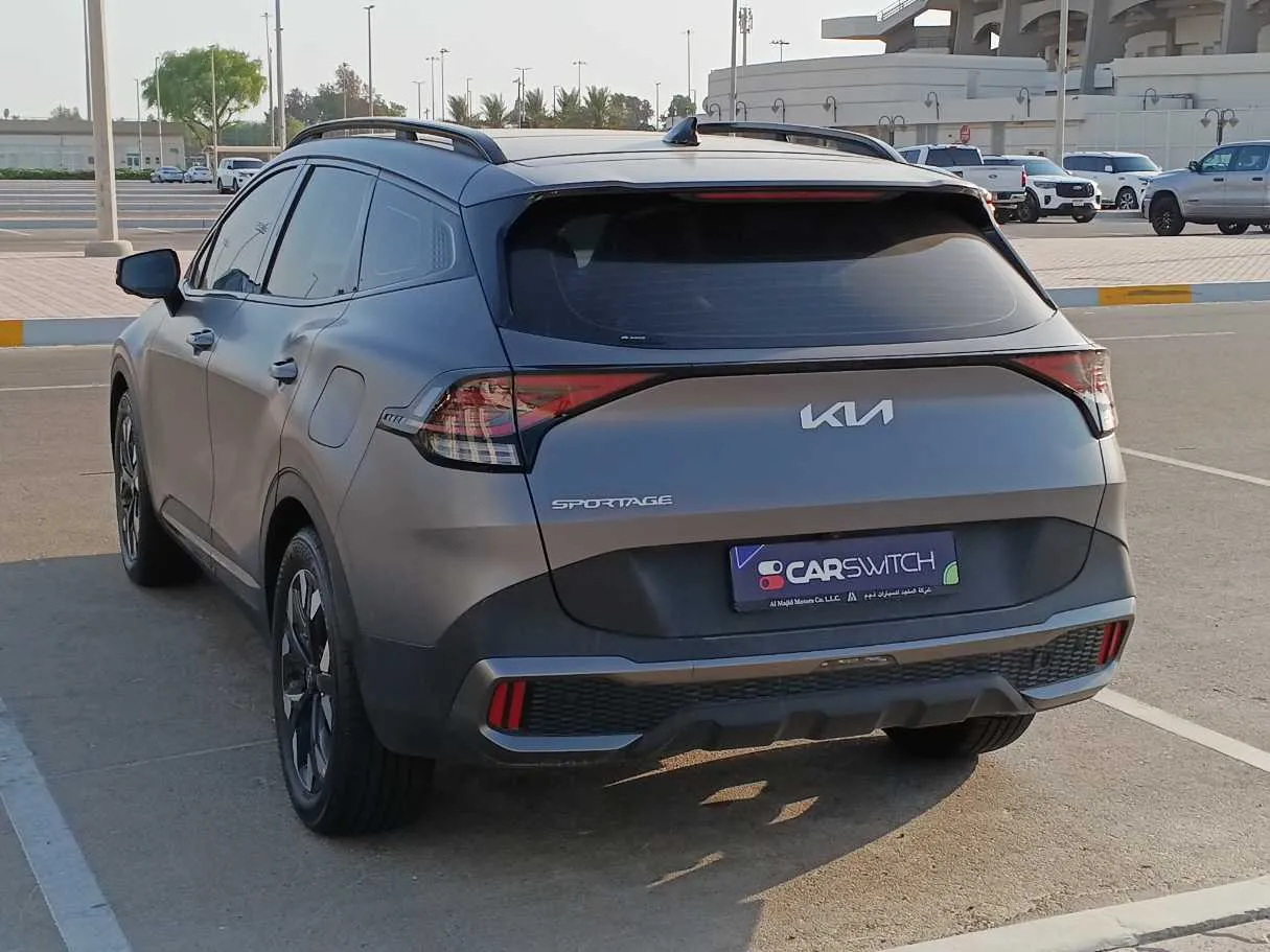 Car image 5