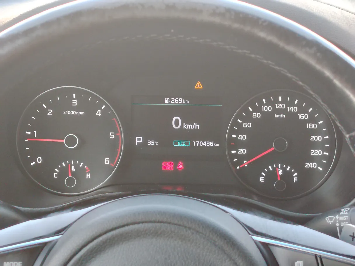 Car image 24