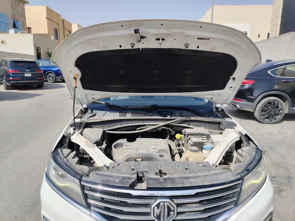 Car image 28