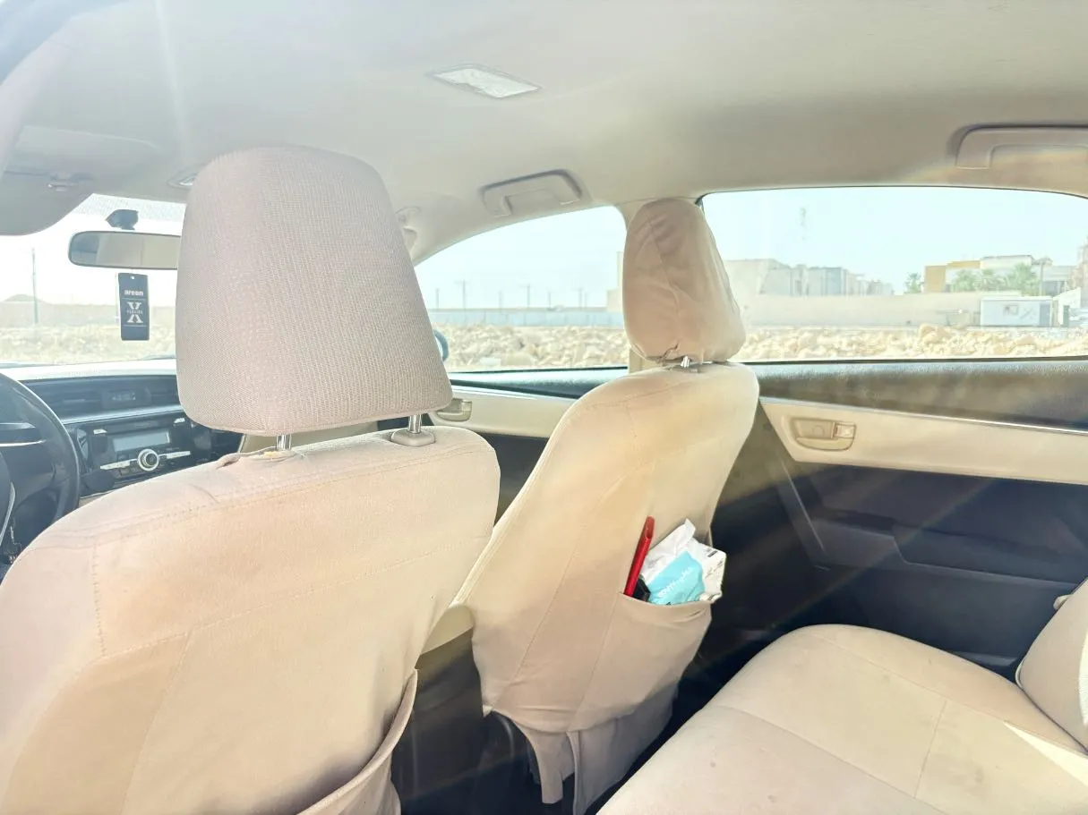Car image 17