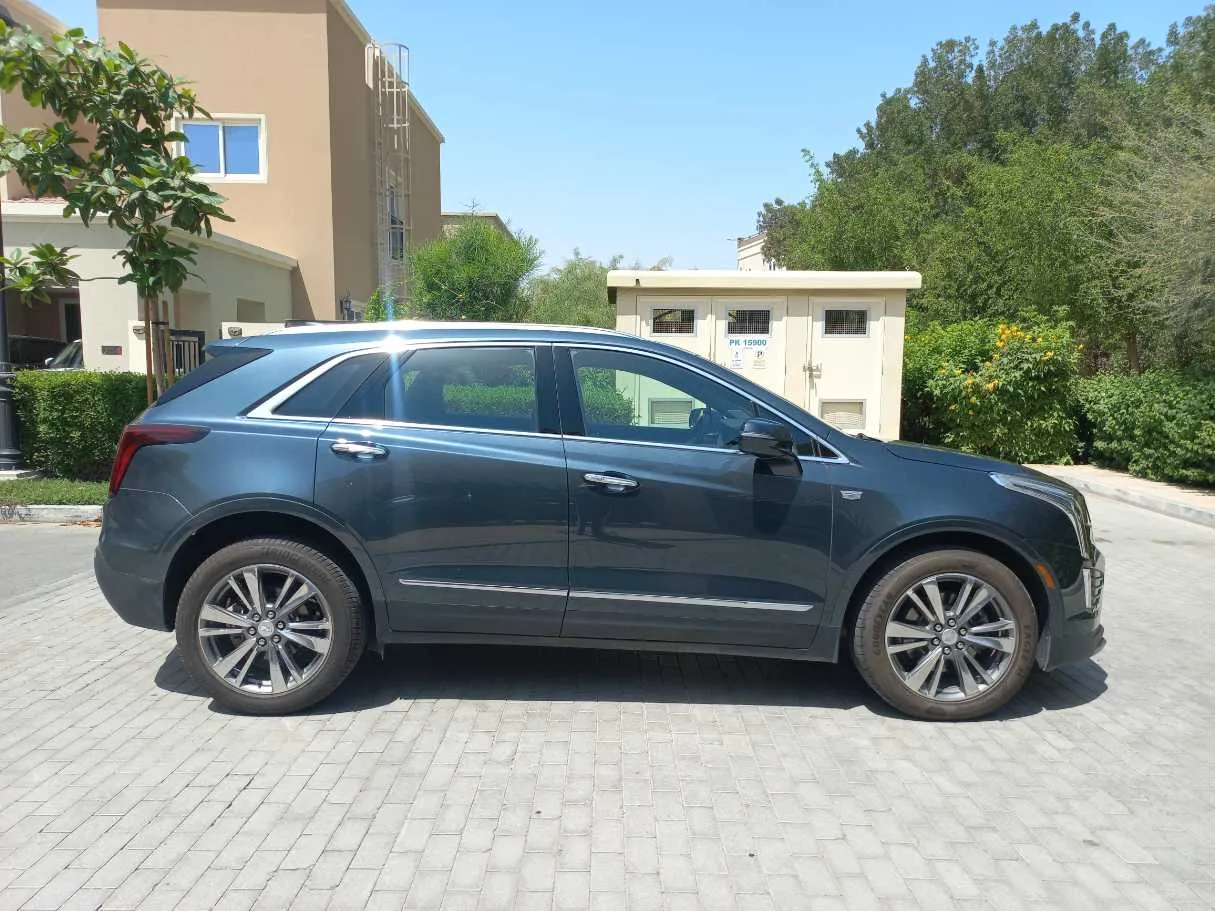 Car image 8
