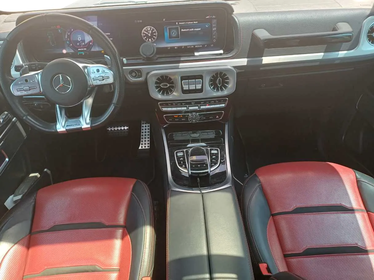 Car image 15