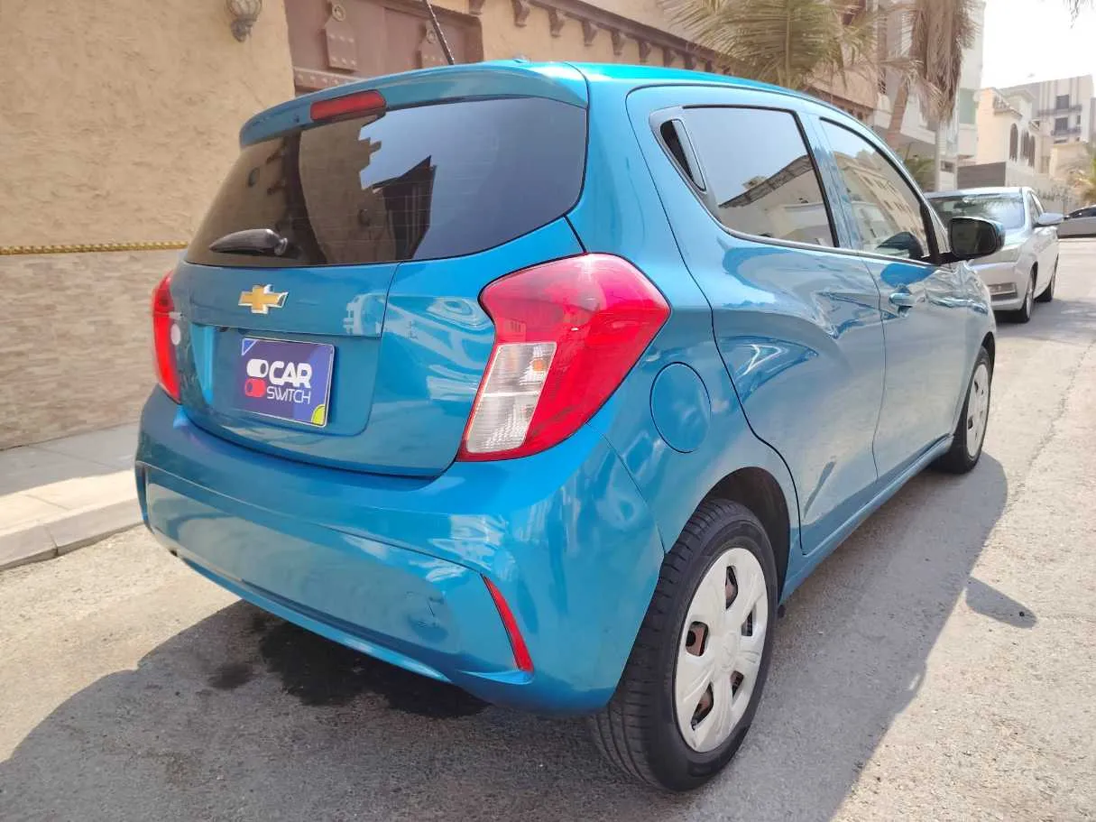 Car image 5