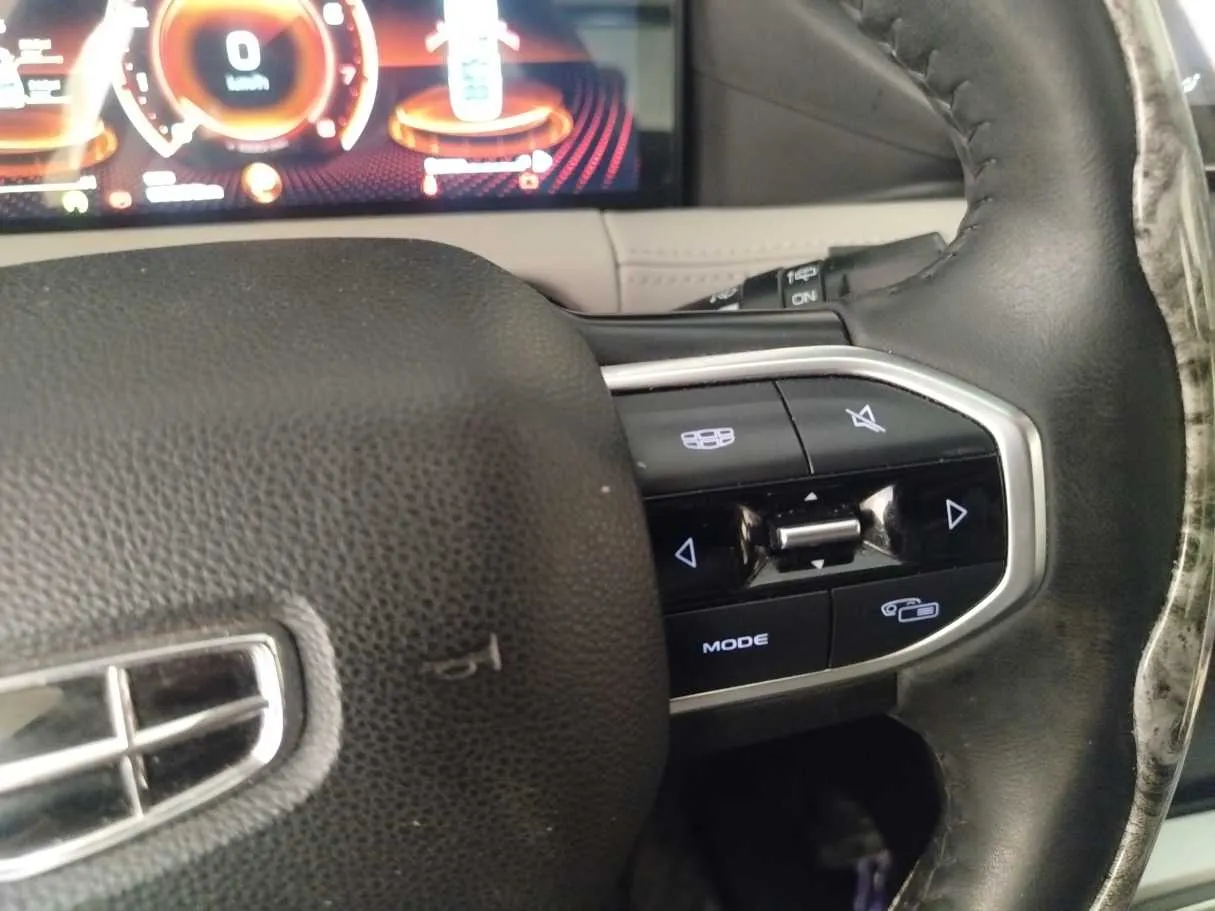 Car image 44