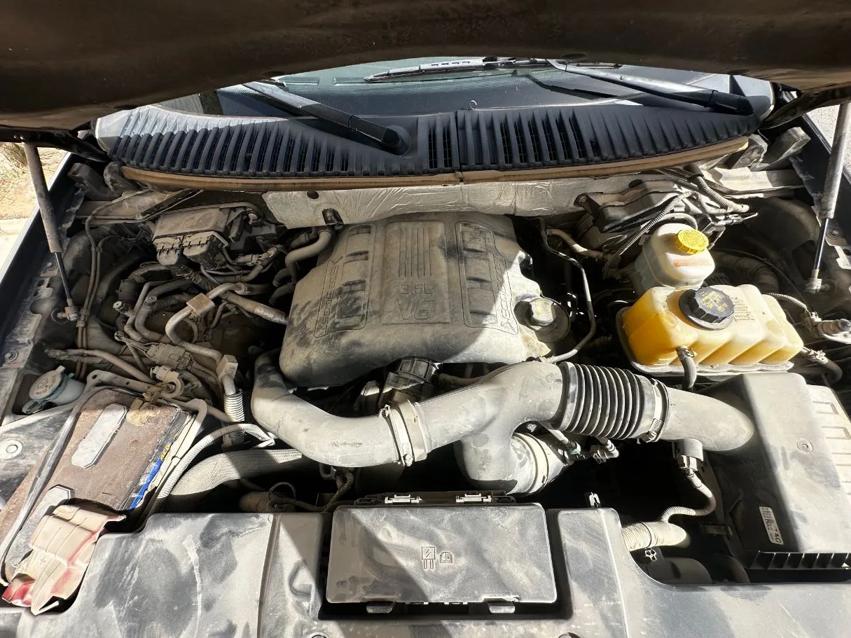 Car image 27