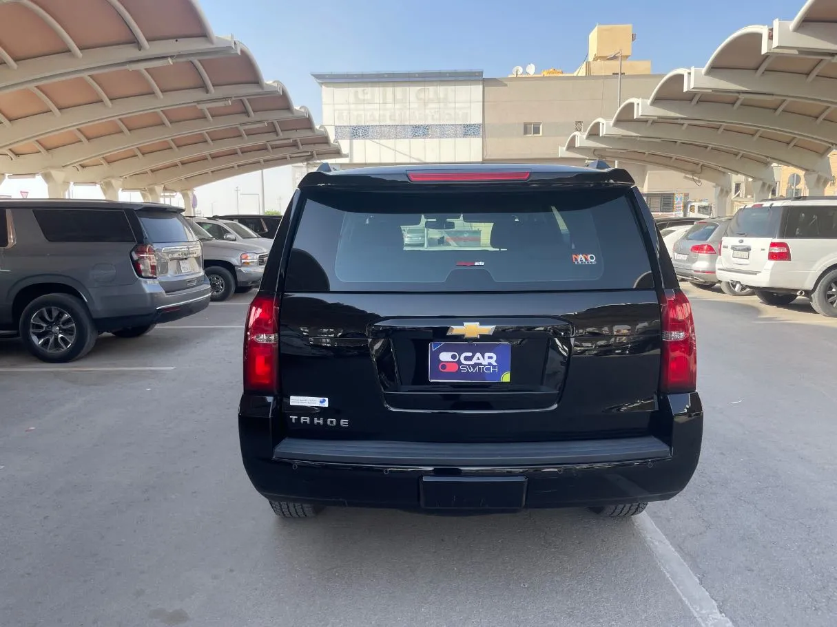 Car image 5