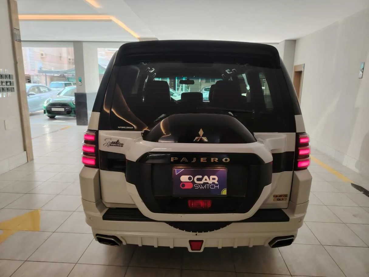 Car image 6