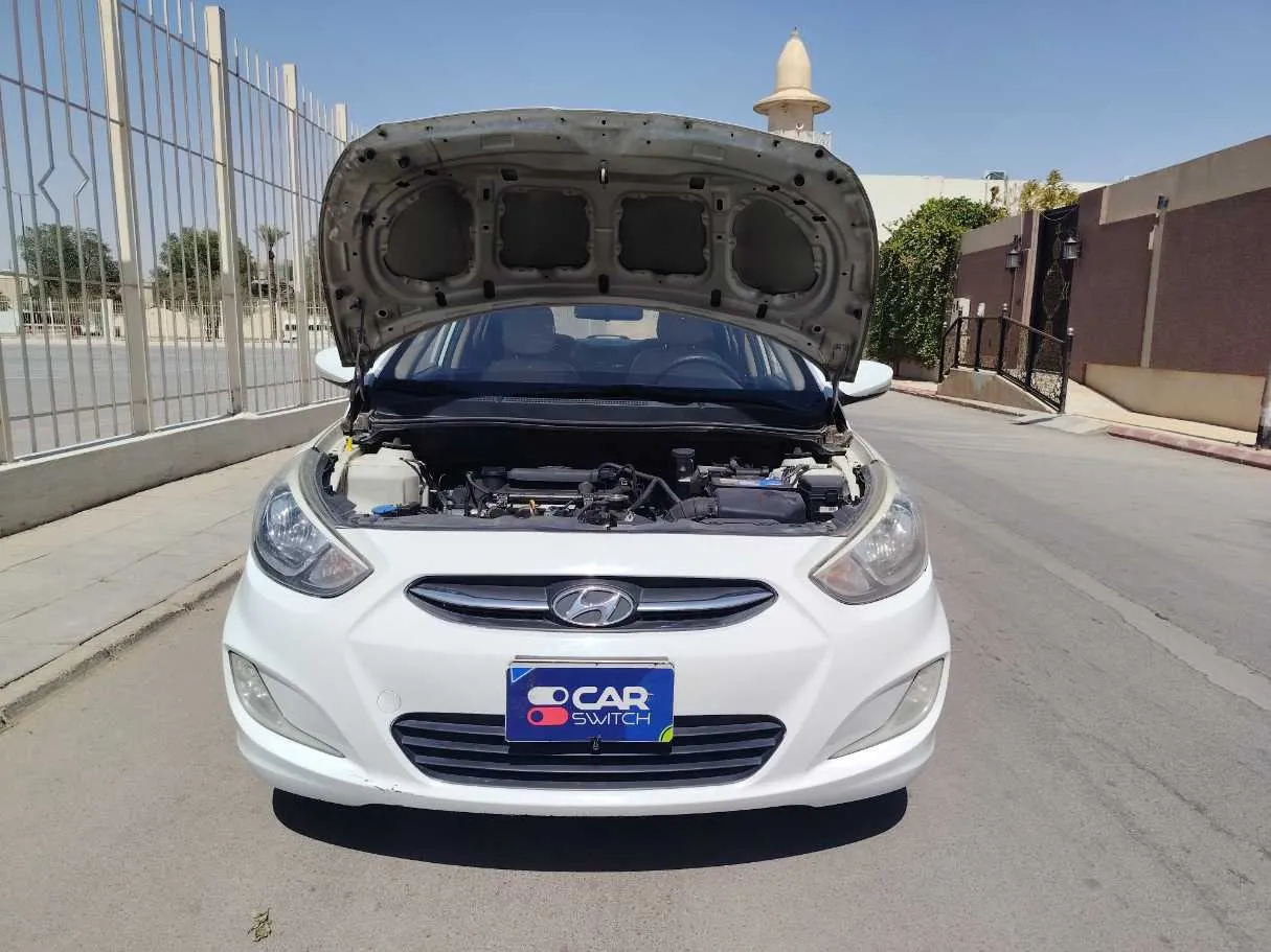 Car image 29