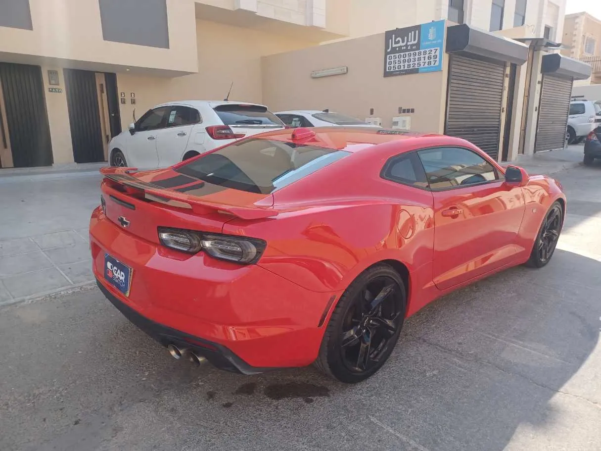 Car image 5