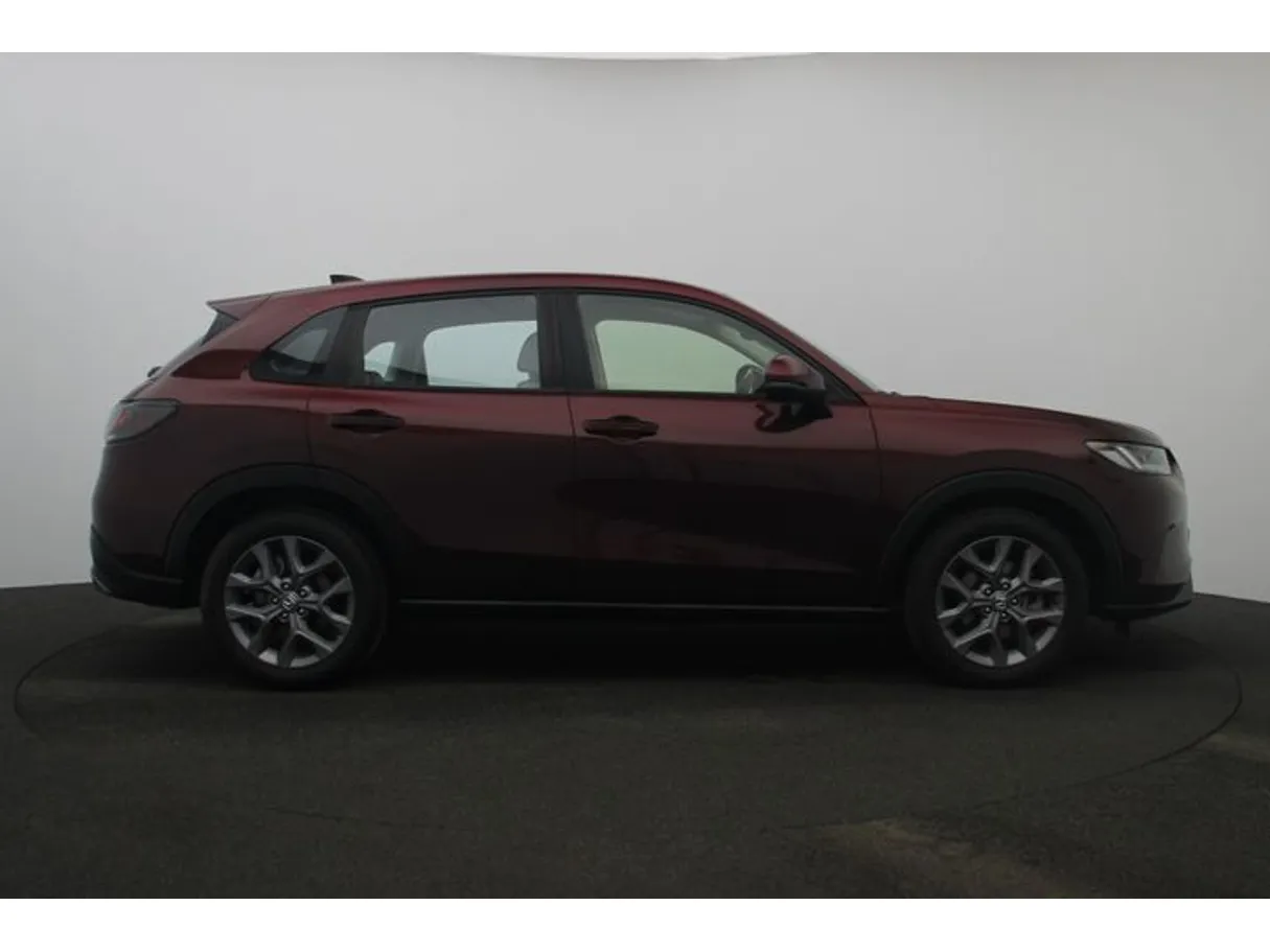 Car image 13