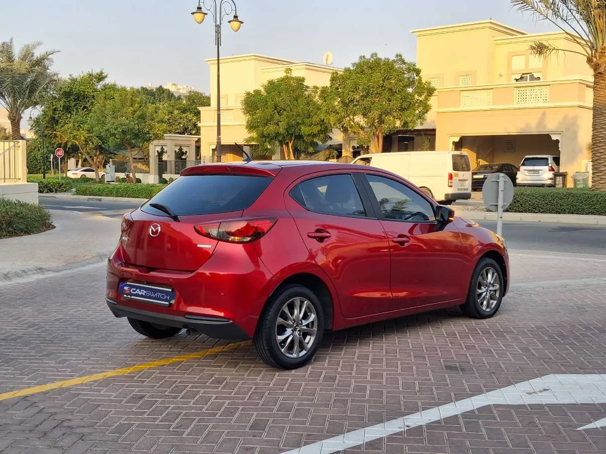 Car image 5