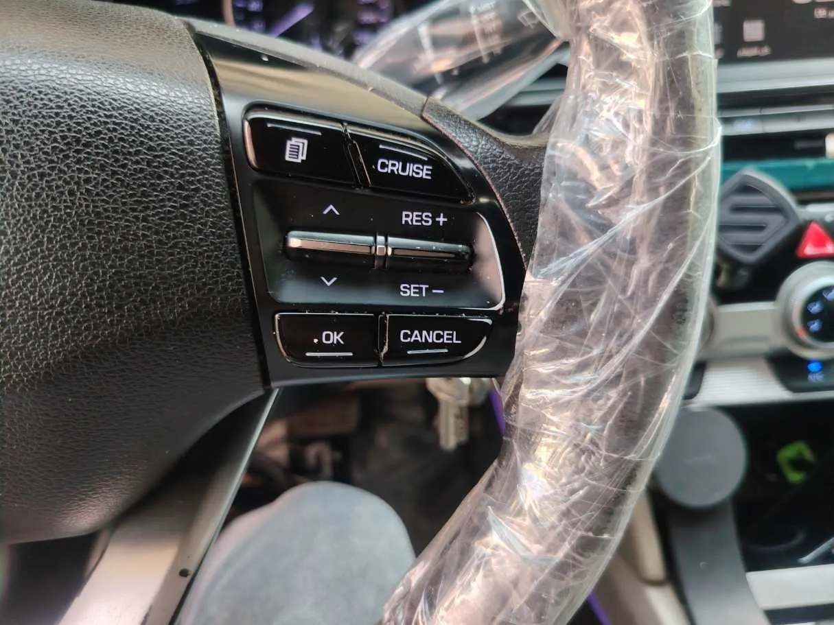 Car image 22