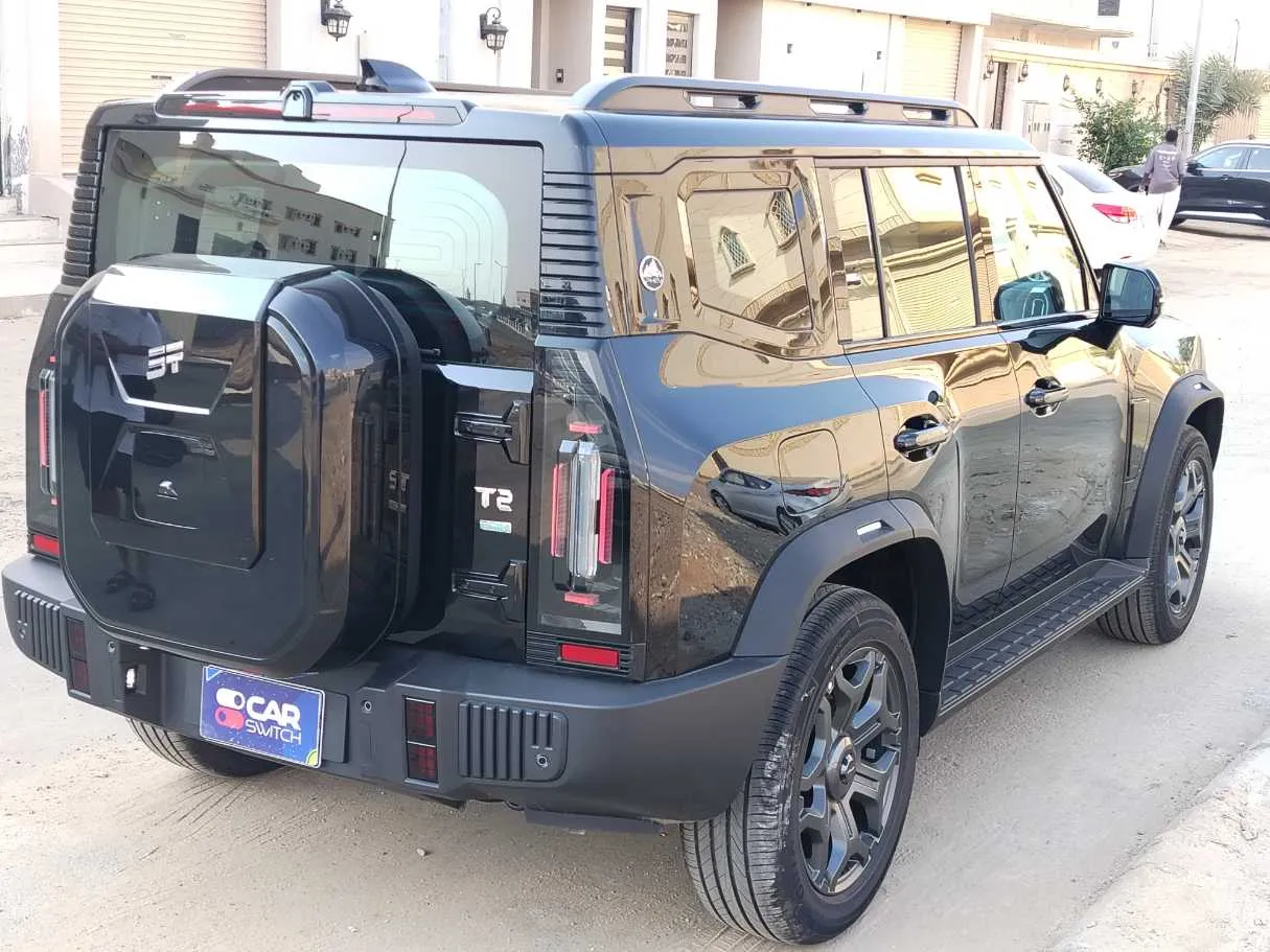 Car image 5