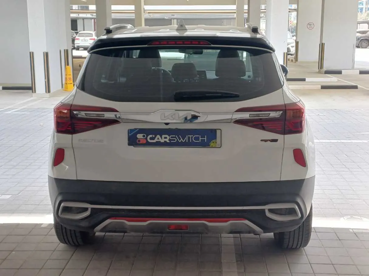 Car image 6