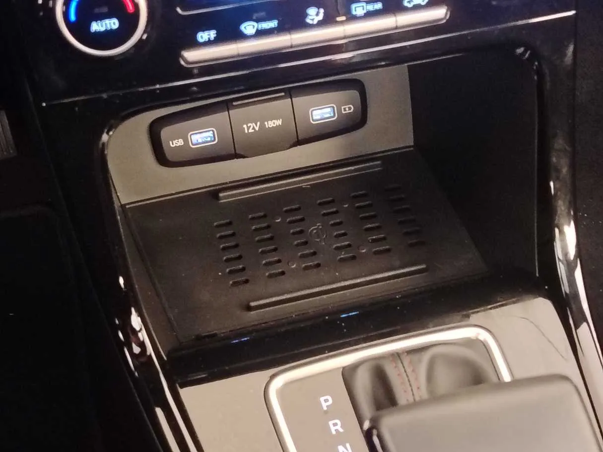 Car image 27
