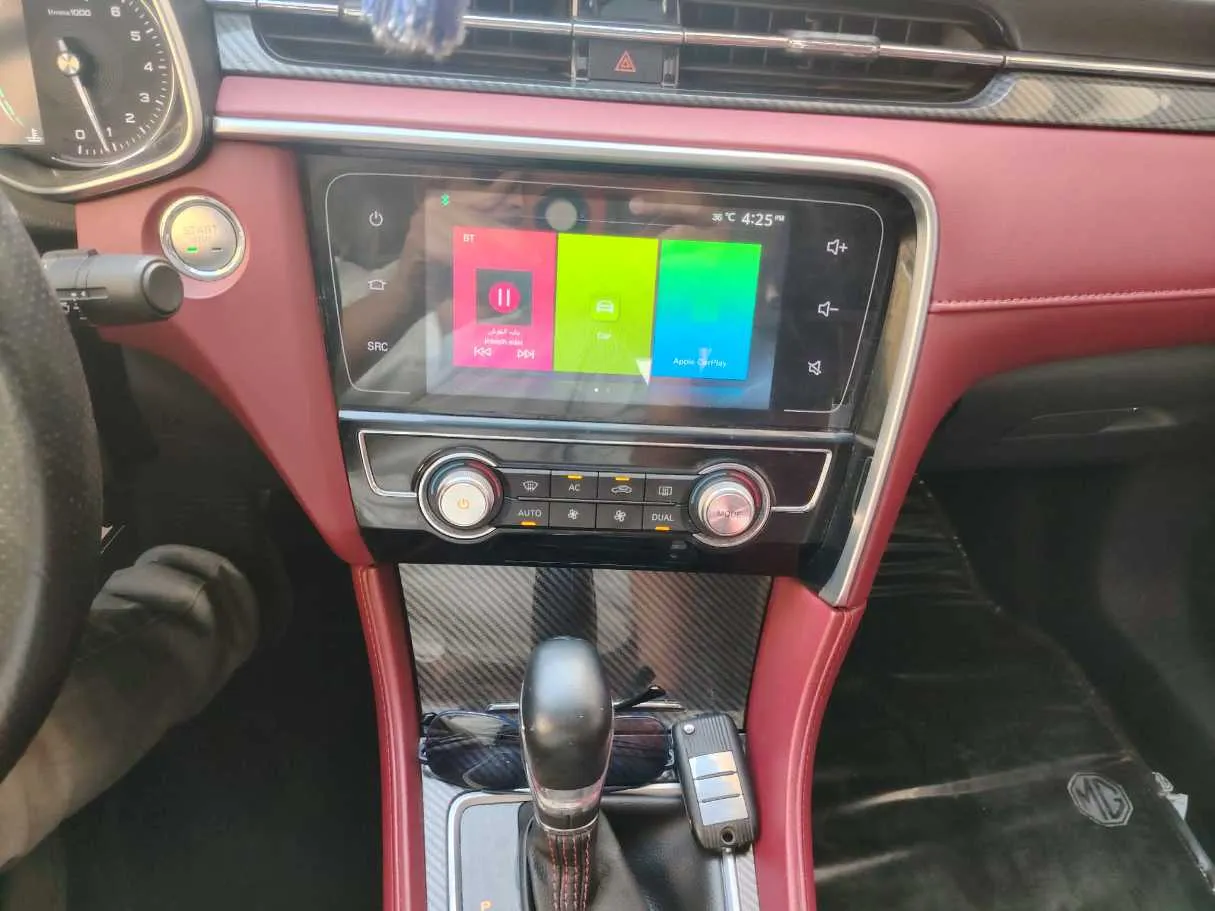 Car image 25