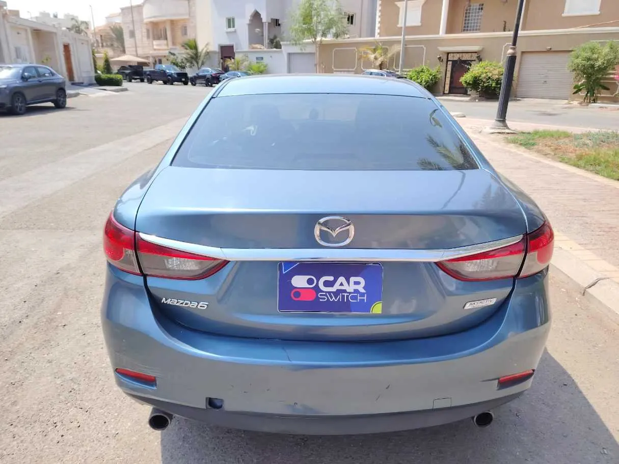 Car image 6