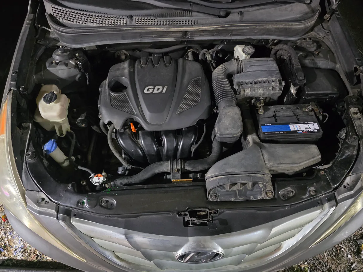 Car image 6