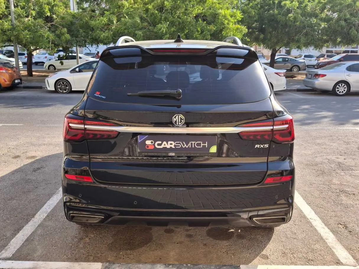 Car image 6