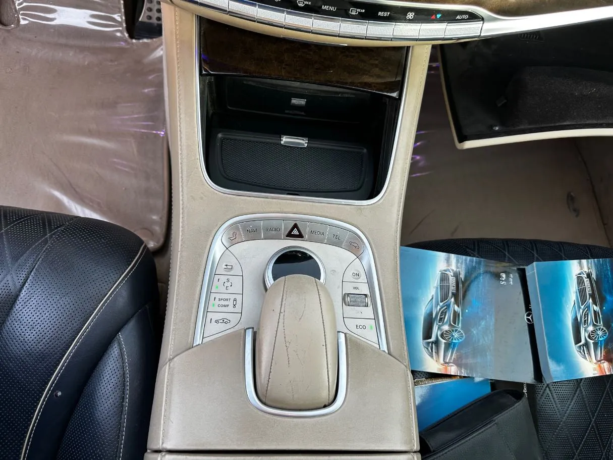Car image 20