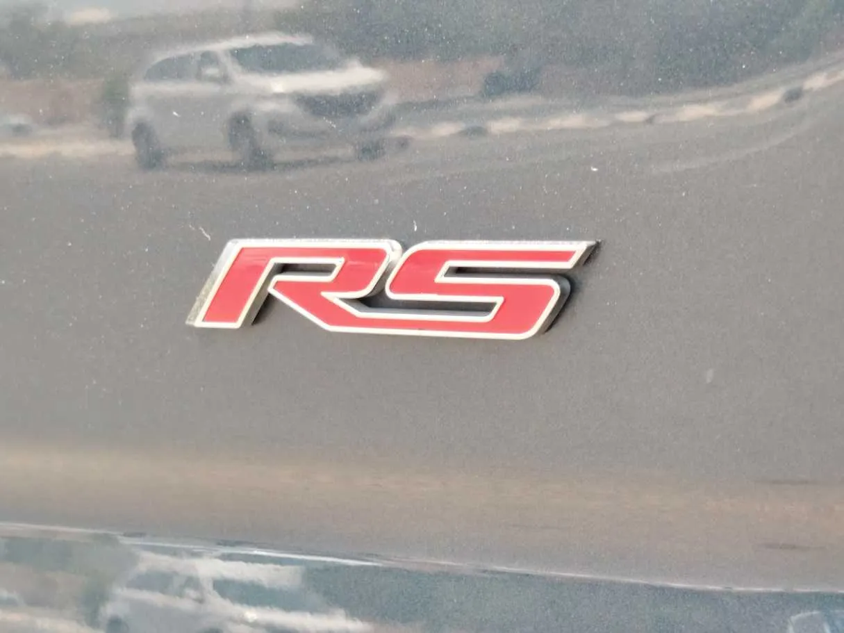 Car image 29