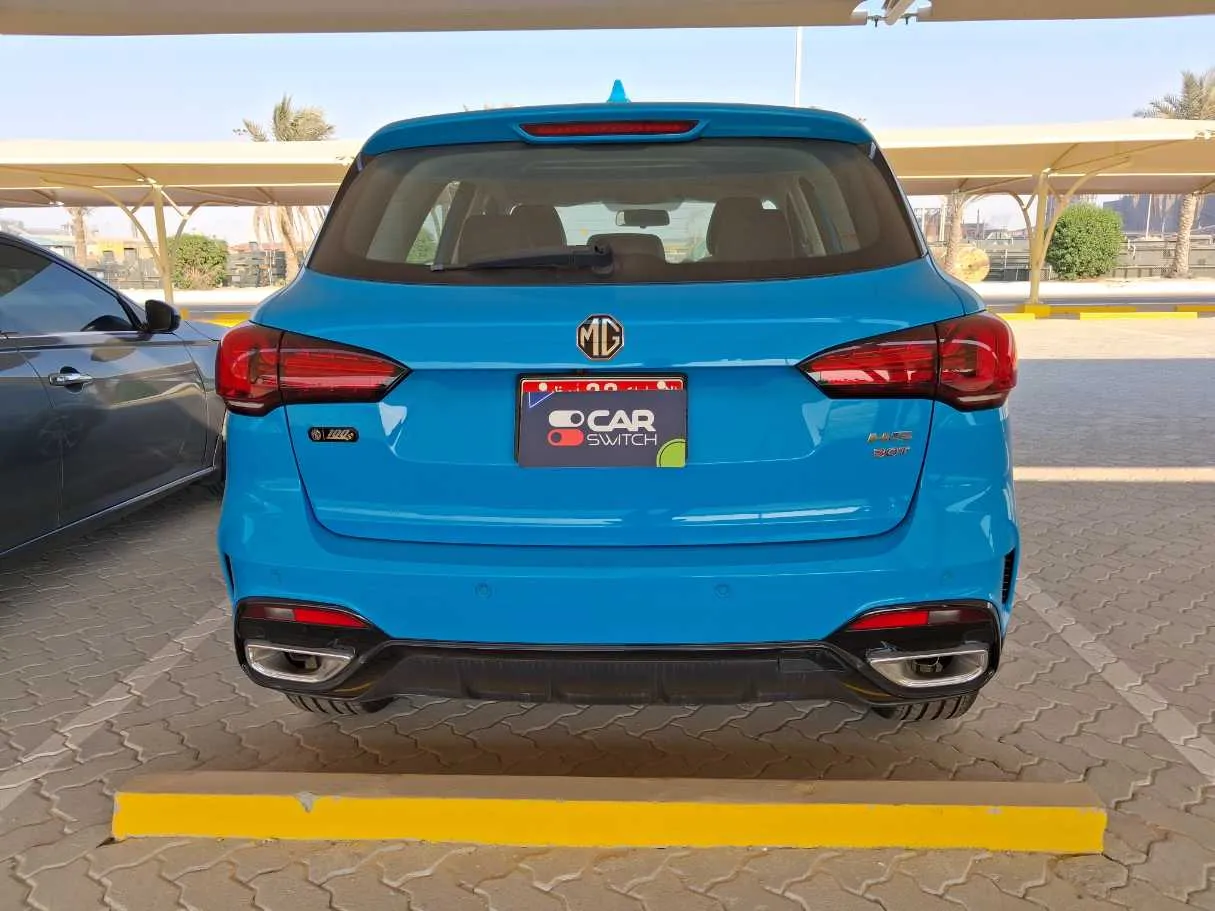 Car image 6