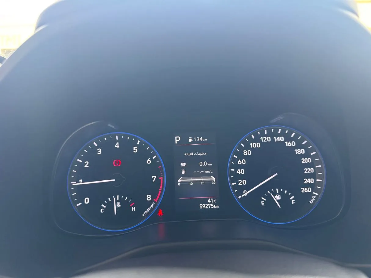 Car image 11
