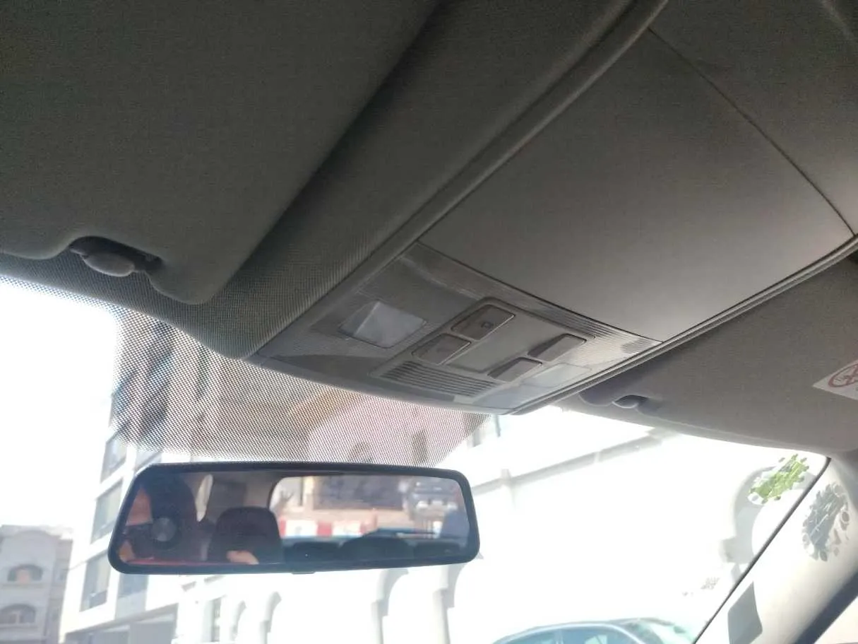Car image 39