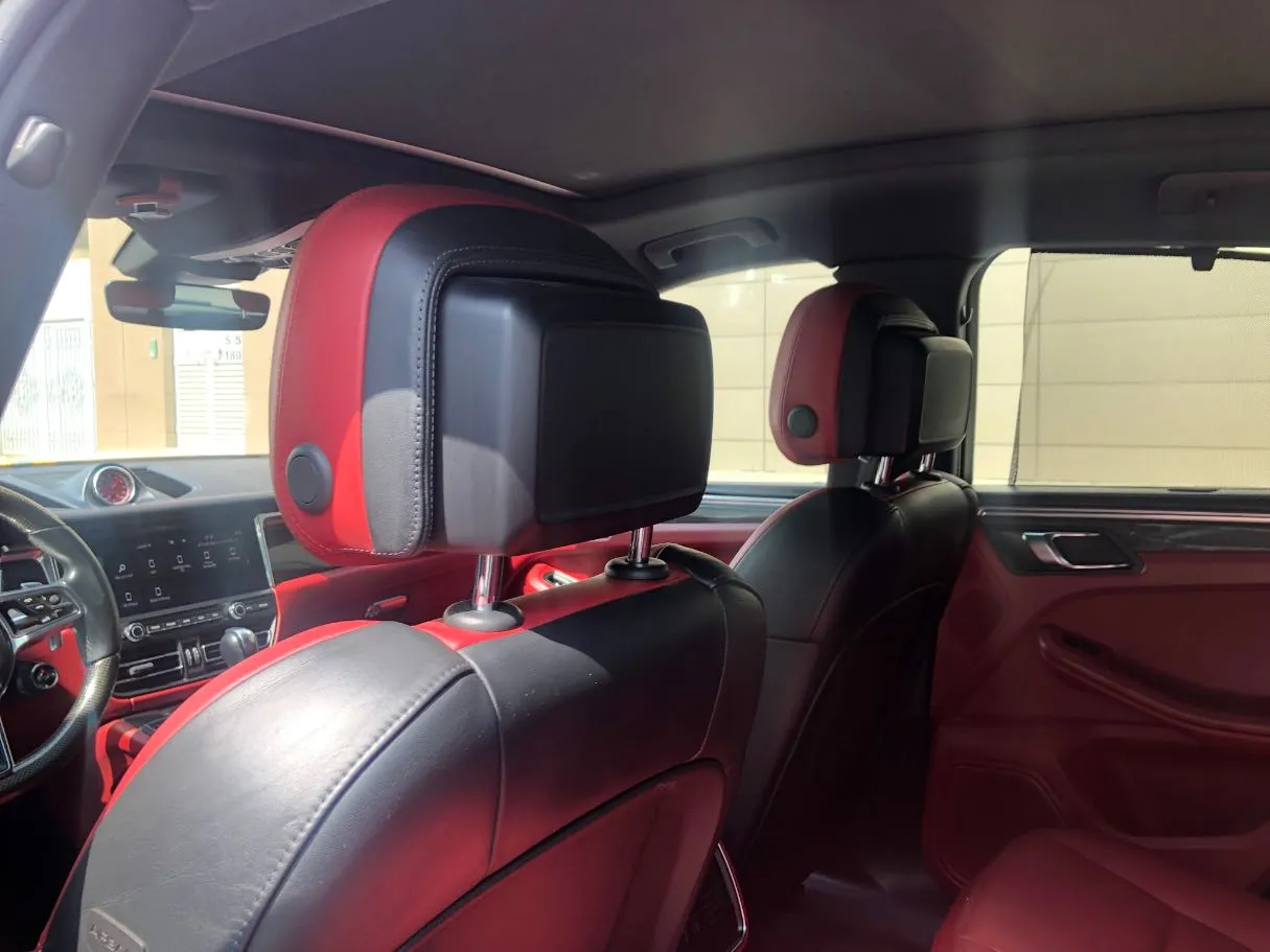Car image 22