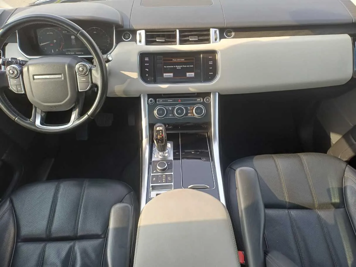 Car image 15