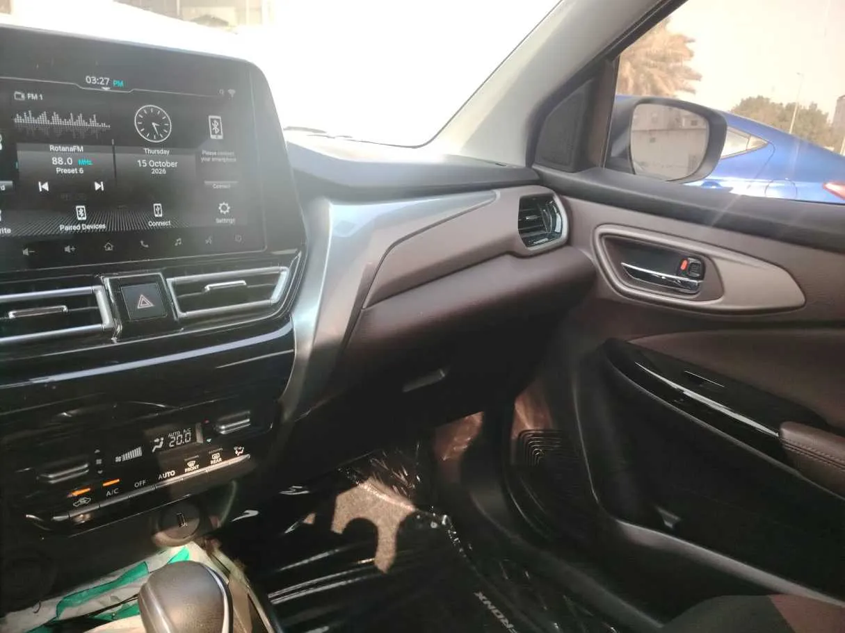 Car image 23