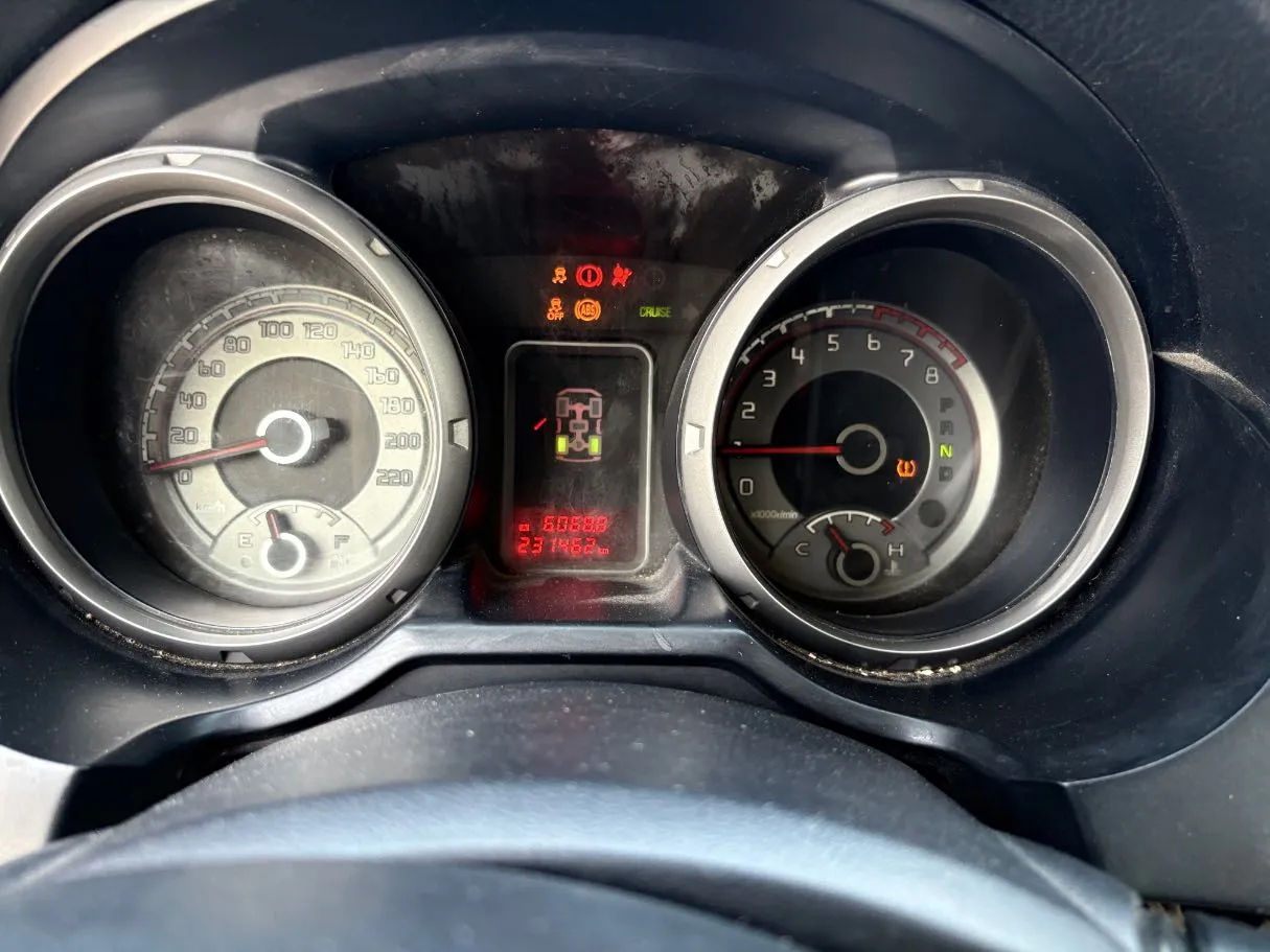 Car image 23