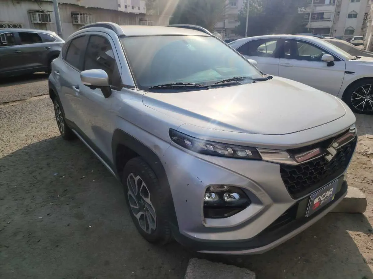 Car image 3